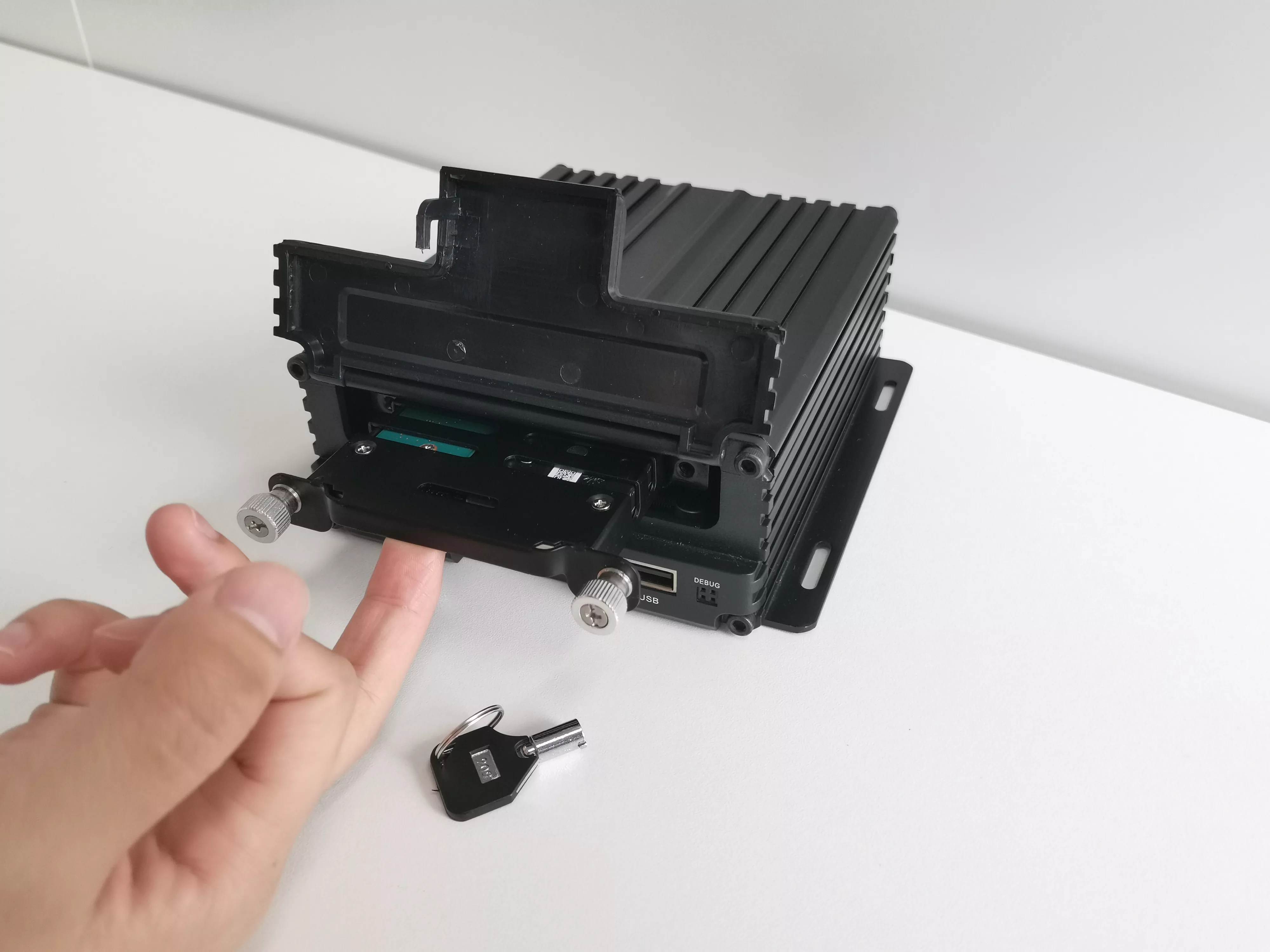 Standard 4 CH MDVR with Hard drive and SD card storage MDVR - Image 1