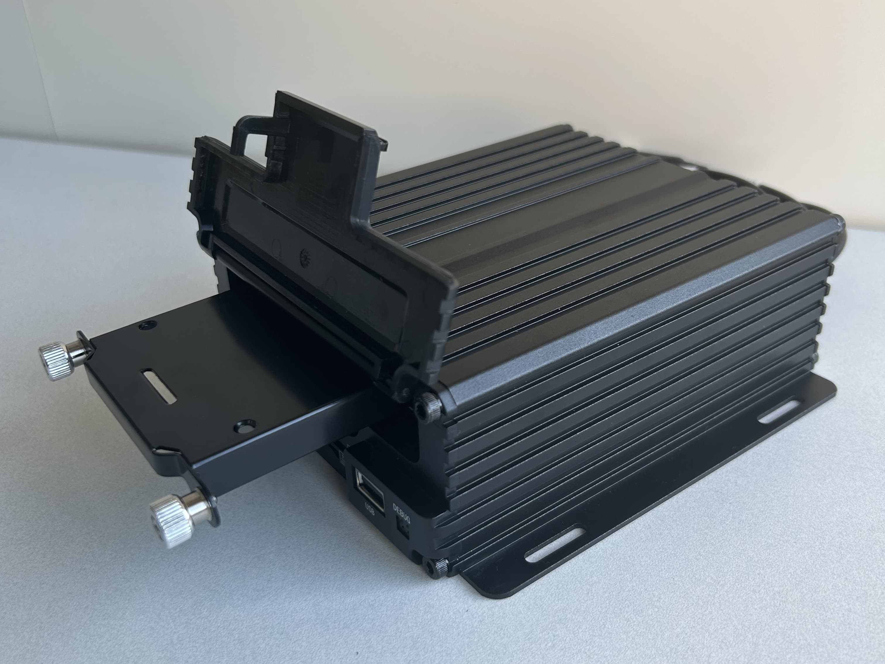 Standard 4 CH MDVR with Hard drive and SD card storage MDVR thumbnail 4